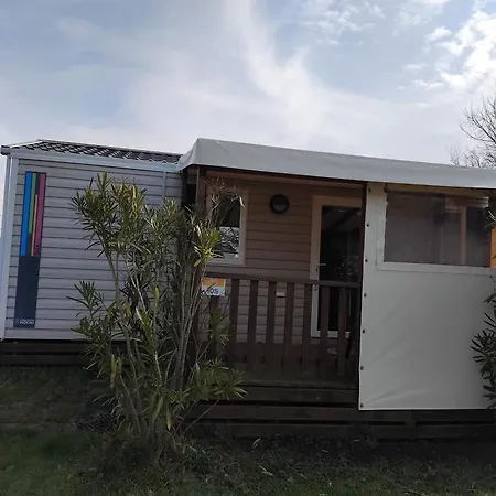 Camping Le Loyada Hotel *